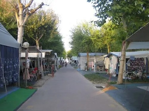 Campingvillaggio Atlanta E Mediterraneo - Campground location